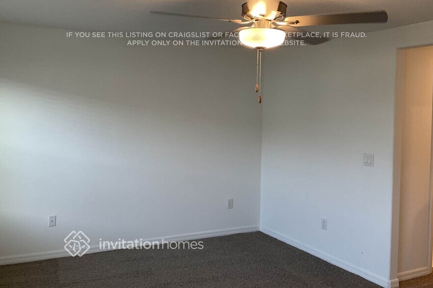 Building Photo - 8278 Crescent Oaks Dr