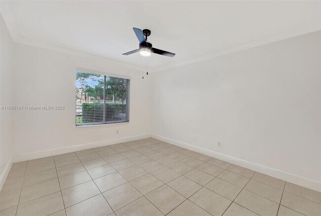 Building Photo - 10630 SW 157th Ct