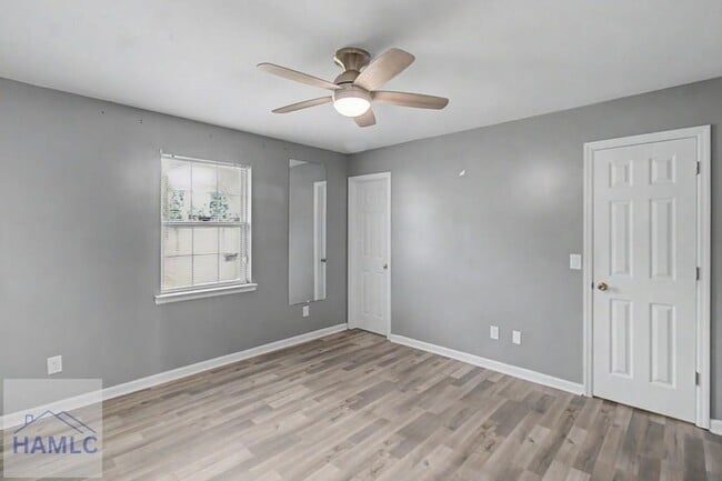 Building Photo - 1651 Latham Ct