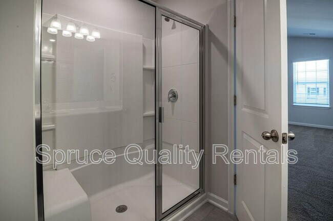 Building Photo - 1115 Hardwick Dr