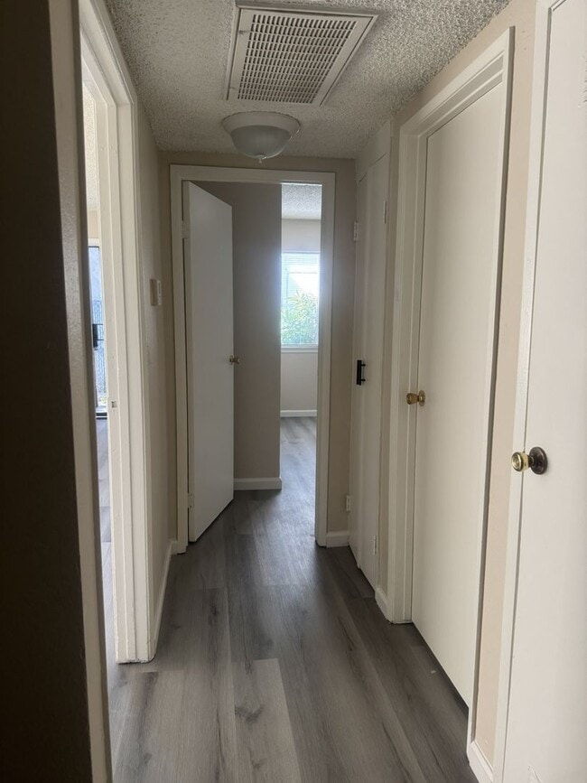 Building Photo - 2433 E Garvey Ave N