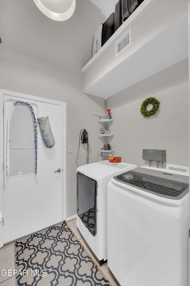 Building Photo - 12521 Paseo Alegre Dr