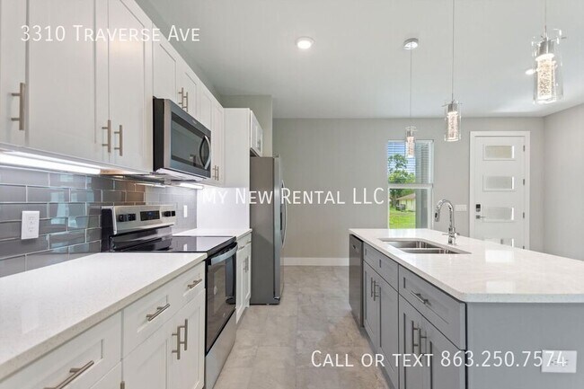 Building Photo - 3310 Traverse Ave