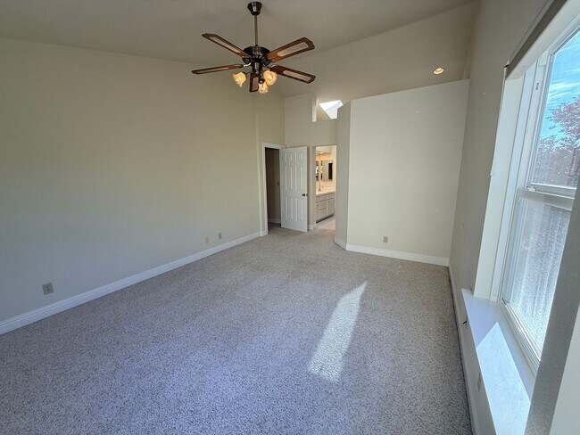 Building Photo - 3056 Alpine Creek Rd