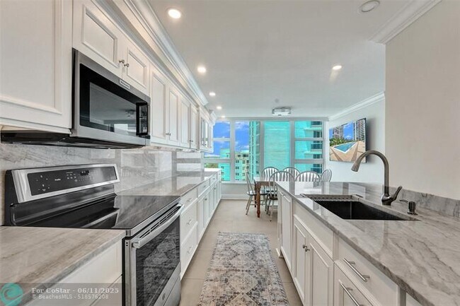Building Photo - 1620 S Ocean Blvd