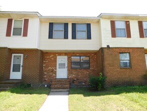 Building Photo - 215 Greenbrier Ave