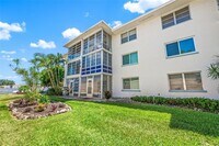 Building Photo - 708 S Tamiami Trl