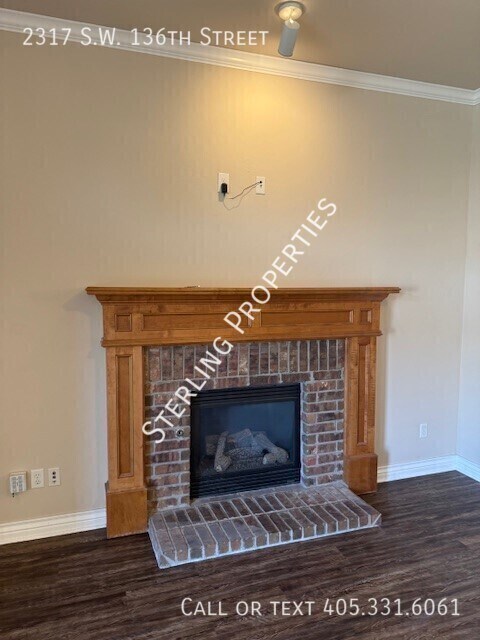 Building Photo - 2317 SW 136th St