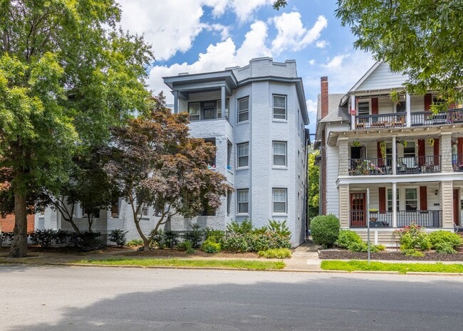 Building Photo - True Ghent Beauty 2/1 Move in Now