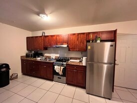 Interior Photo - 145 SW 15th Ave