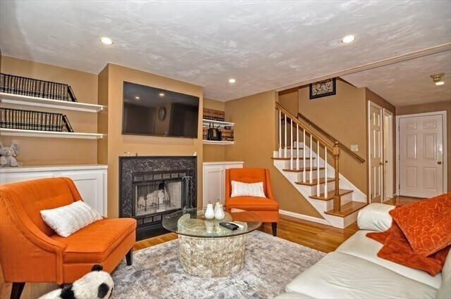 Building Photo - 56 Tisdale Dr