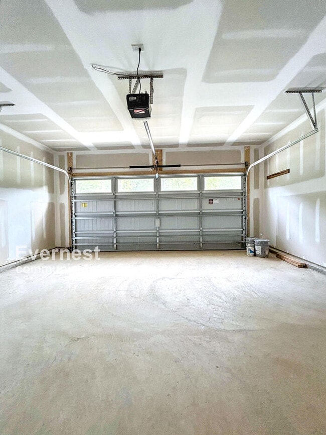 Building Photo - 3621 Quail Dr