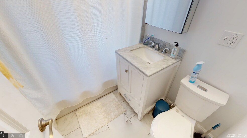 Building Photo - 133 Glenville Ave