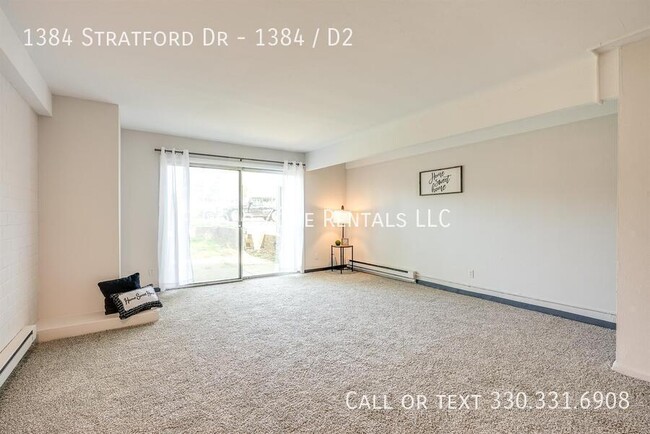Building Photo - 1384 Stratford Dr