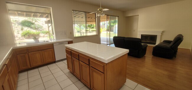 Building Photo - 7425 Bear Creek Ct