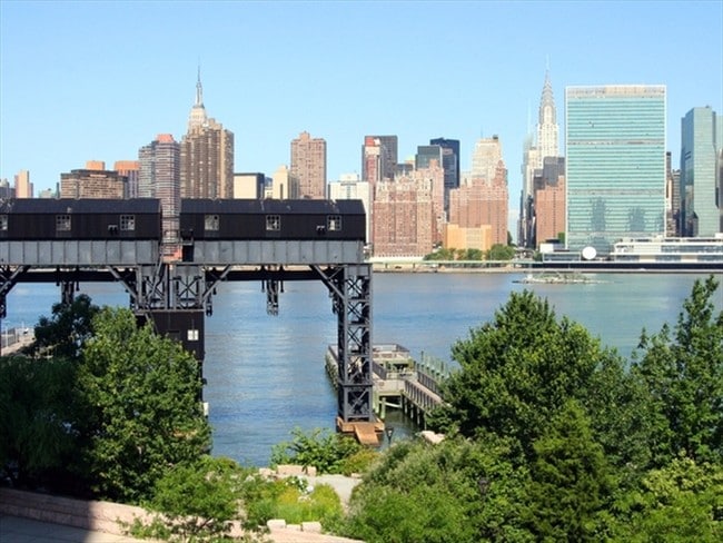 Building Photo - Avalon Riverview