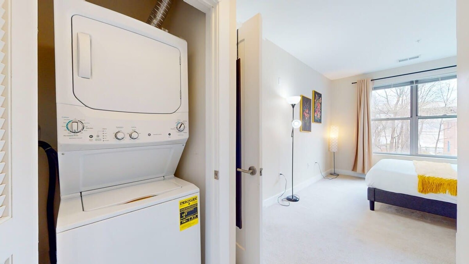 Building Photo - 545 Bedford St