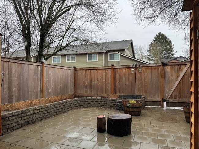 Building Photo - CLICK "REQUEST A TOUR" NOW!