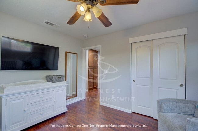 Building Photo - Great Tahoe Park home, 3 bedroom with 1 ba...