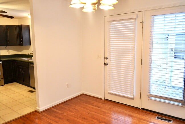 Building Photo - 3 Bedroom House Available Near Gordonsville