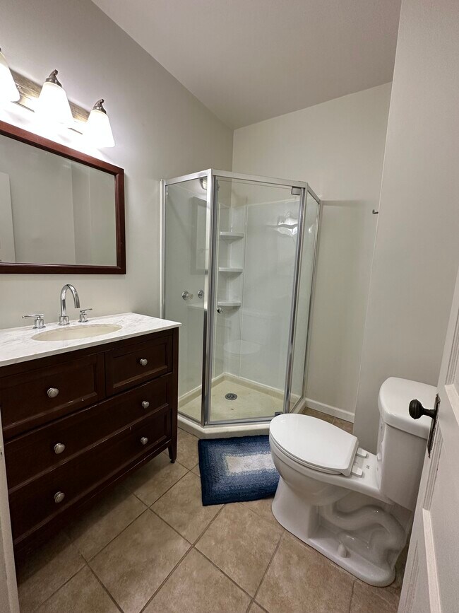 Building Photo - 40 Silver St