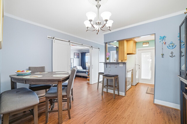 Building Photo - 112 Doolen Ct