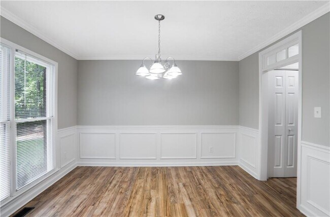 Building Photo - 130 Cedar Creek Ct