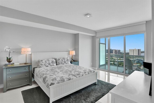 Building Photo - 400 Sunny Isles Blvd