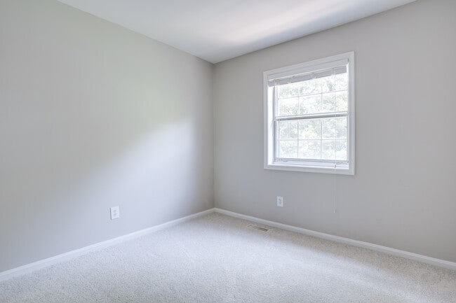Building Photo - 5312 Anchor Ct