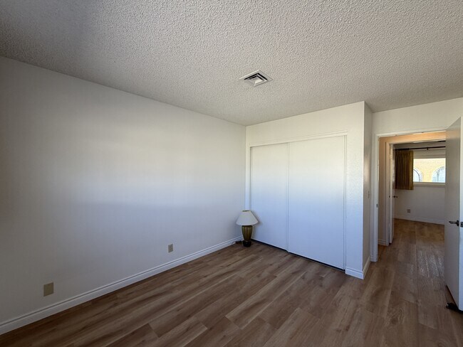 Building Photo - 6822 Endora Dr