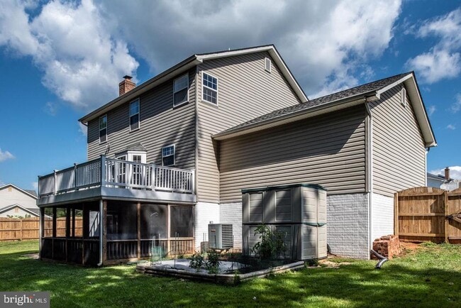 Building Photo - 80 Tanterra Dr