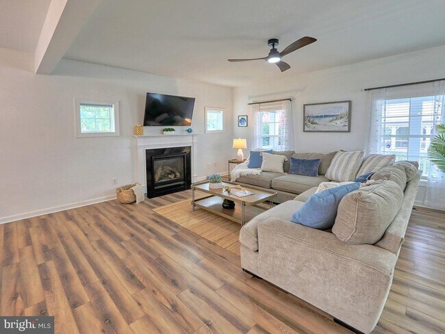 Building Photo - 36628 Dew Way