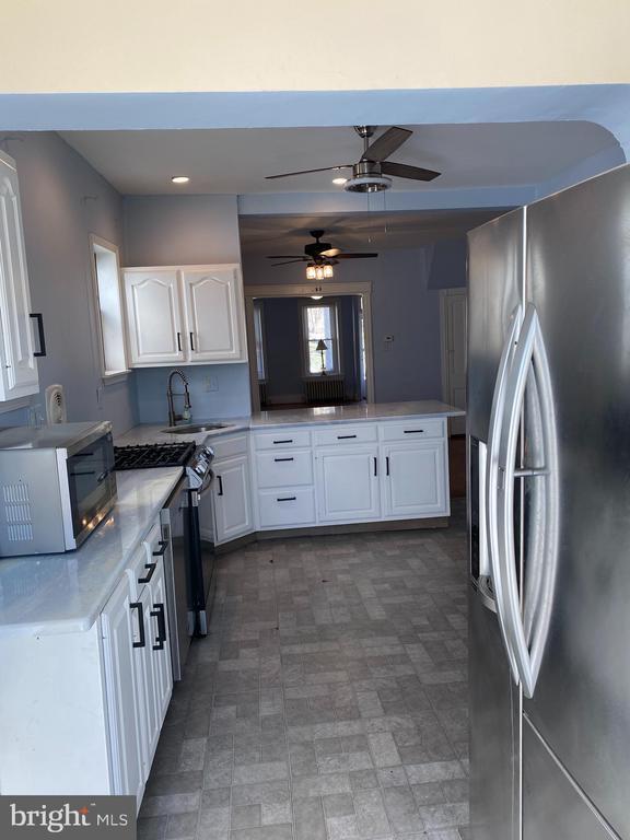 Building Photo - 4104 Terrace St