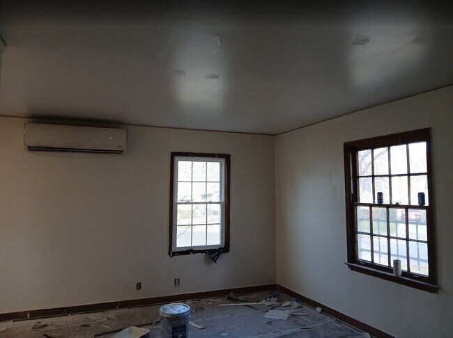 Building Photo - 2751 Henley Dr