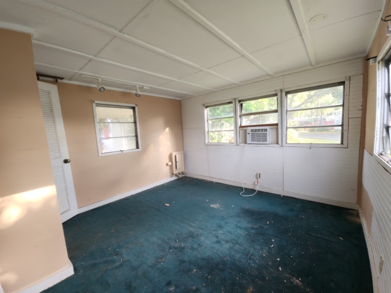 Building Photo - 2320 Bee Ridge Rd