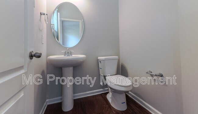 Building Photo - 2745 Sawbridge Ln