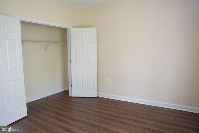 Building Photo - 42480 Rockrose Square