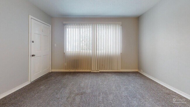 Building Photo - 7405 Marlborough Ave