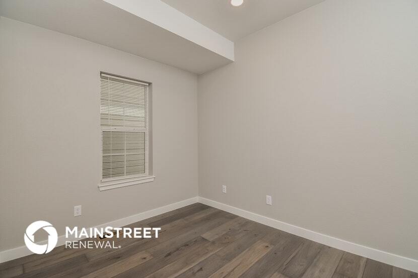 Building Photo - 840 Promontory Rock Grv