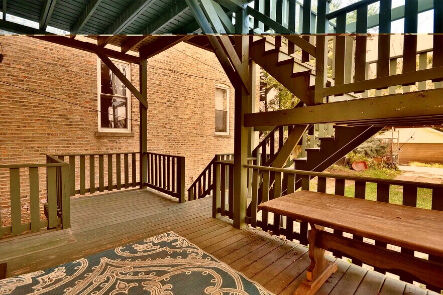 Building Photo - 1316 N Artesian Ave