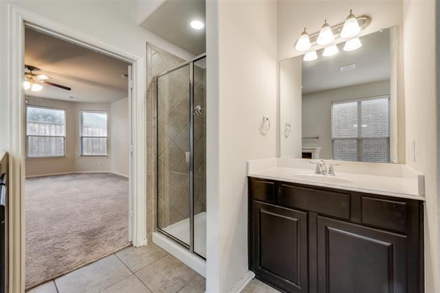 Building Photo - 10620 Sexton Dr