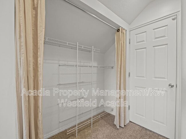 Building Photo - 4172 W Lakebridge Drive