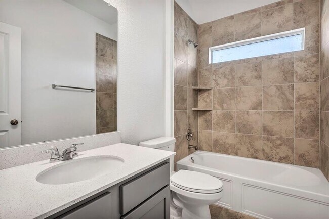Building Photo - 506 Sixpence Ln