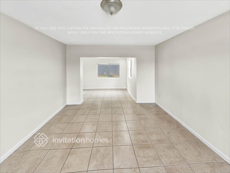 Building Photo - 2630 NW 83rd Ave