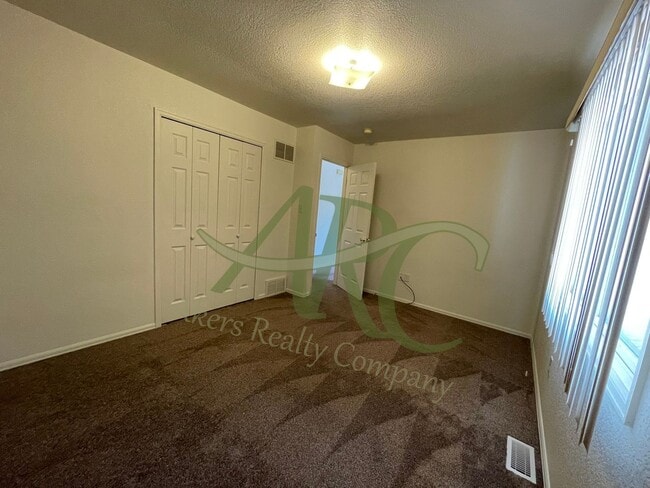 Building Photo - 2730 Poplar St