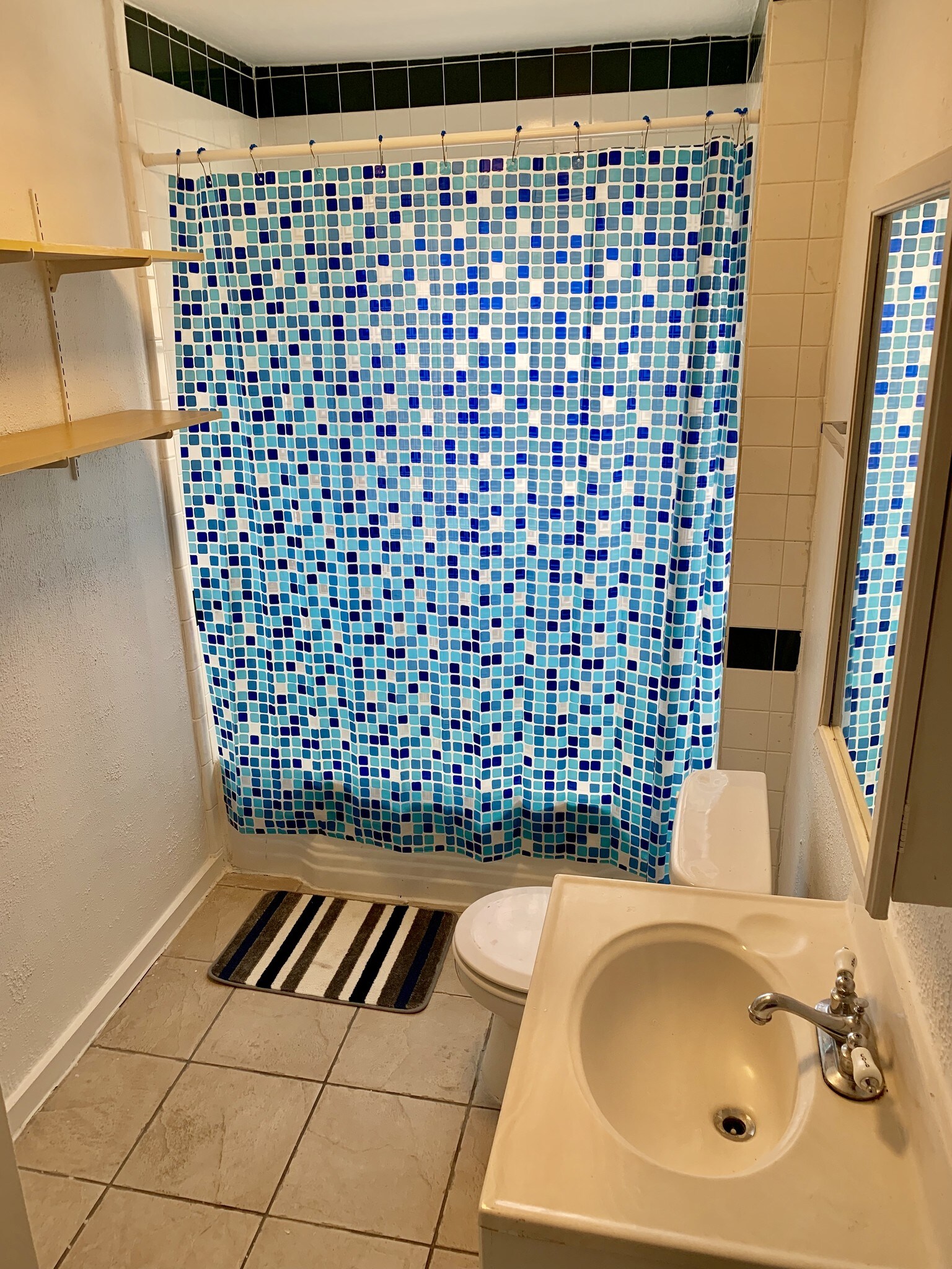 Building Photo - 2016 Dunlavy St