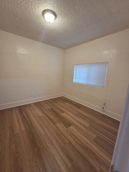 Building Photo - 1157 E 42nd St
