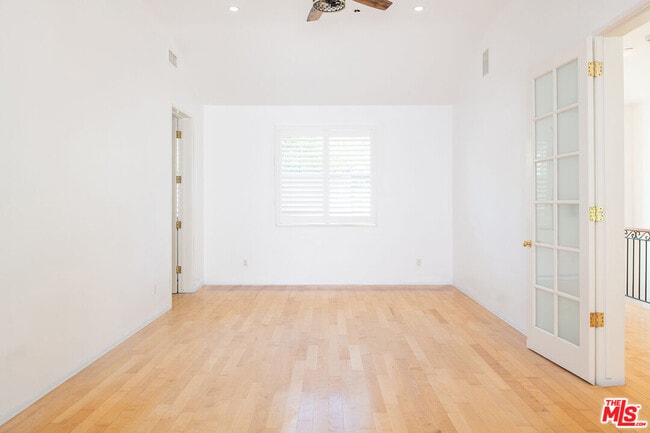 Building Photo - 8524 Appian Way