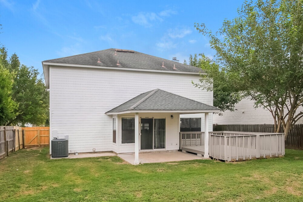 Building Photo - 1232 Dexford Dr