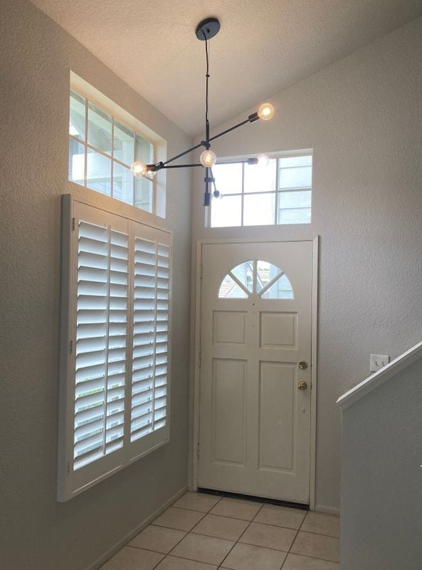 Building Photo - 13516 Apricot St